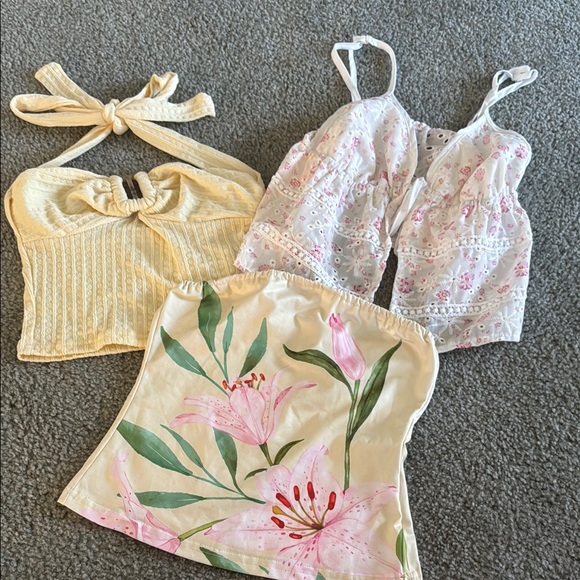 SHEIN Tops - SHEIN Floral and Lace Tank summerTops Set
